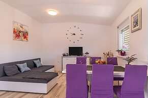 Holiday Home Zala With Jacuzzi