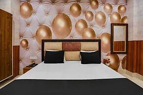 Hotel Aadhya & Restaurant