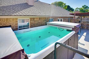 Ransom Canyon Paradise: Hot Tub, Outdoor Kitchen!