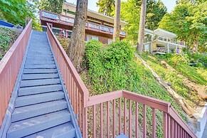 Waterfront Vashon Island Home, Beach Access & View