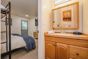 Waterfront Vashon Island Home, Beach Access & View