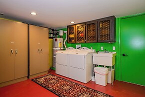 Waterfront Vashon Island Home, Beach Access & View