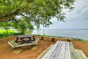House on Oneida Lake on Lewis Point in Canastota