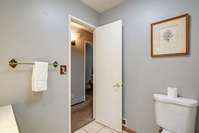 2 Mi to Lake & Skiing: Big Bear Family Cabin