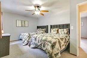 2 Mi to Lake & Skiing: Big Bear Family Cabin