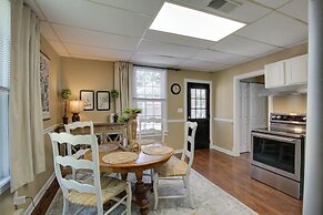 'the Cabernet Cabin' Defiance Home on Katy Trail!