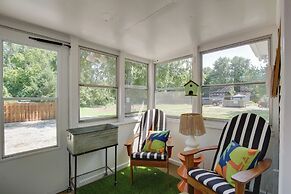 'the Cabernet Cabin' Defiance Home on Katy Trail!