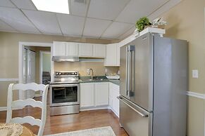 'the Cabernet Cabin' Defiance Home on Katy Trail!