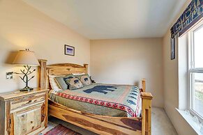 Lakefront Chiloquin Home w/ Scenic Deck!