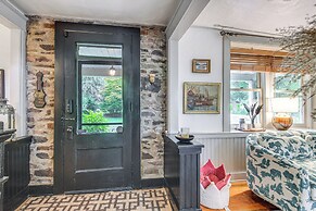 Steps to Delaware Canal: Enchanting Stone Cottage!