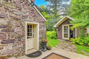 Steps to Delaware Canal: Enchanting Stone Cottage!