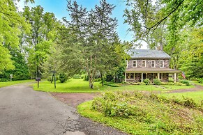 Steps to Delaware Canal: Enchanting Stone Cottage!