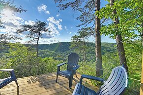 Cozy Beattyville Cabin w/ Fire Pit