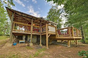 Cozy Beattyville Cabin w/ Fire Pit