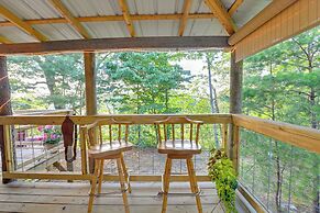 Cozy Beattyville Cabin w/ Fire Pit & Hot Tub
