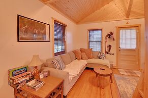 Cozy Beattyville Cabin w/ Fire Pit