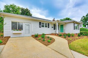 'dogwood Cottage' w/ Fireplace: 1 Mi to University
