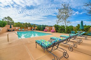 'casa Jemez' Luxury Santa Fe Escape w/ Mtn Views