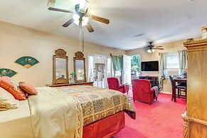 Charming Studio ~ 5 Mi to Stone Mountain Park