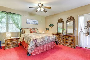 Charming Studio ~ 5 Mi to Stone Mountain Park