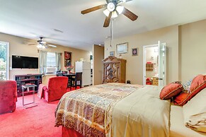 Charming Studio ~ 5 Mi to Stone Mountain Park