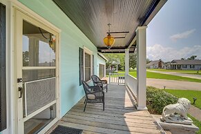 Eufaula Home - Walk to Lake Beach!