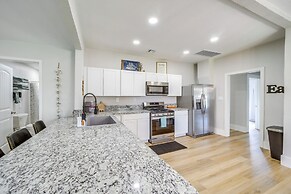 Eufaula Home - Walk to Lake Beach!