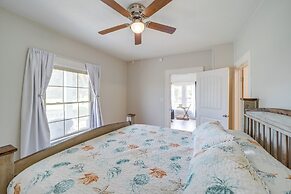 Eufaula Home - Walk to Lake Beach!