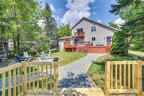 Private Hot Tub: Lakefront Poconos Home!