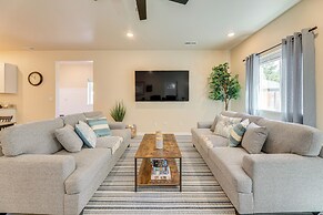 Family-friendly Florence Home: 3 Mi to the Coast!