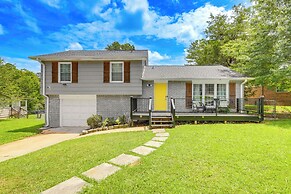 18 Mi to Dtwn Atlanta: Pet-friendly Home w/ Yard!