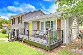 18 Mi to Dtwn Atlanta: Pet-friendly Home w/ Yard!