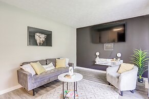 18 Mi to Dtwn Atlanta: Pet-friendly Home w/ Yard!
