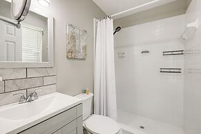 18 Mi to Dtwn Atlanta: Pet-friendly Home w/ Yard!