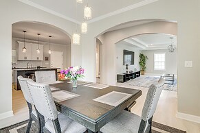 ~ 1/2 Mi to Mercedes-benz Stadium: Atlanta Home