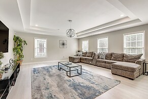 ~ 1/2 Mi to Mercedes-benz Stadium: Atlanta Home