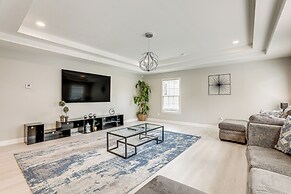 ~ 1/2 Mi to Mercedes-benz Stadium: Atlanta Home