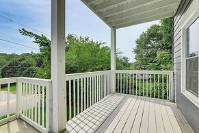 ~ 1/2 Mi to Mercedes-benz Stadium: Atlanta Home