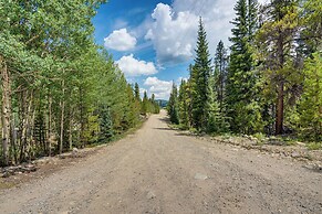 24str-00023 Fairplay Cabin w/ Hot Tub on 4 Acres!