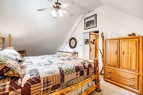 24str-00023 Fairplay Cabin w/ Hot Tub on 4 Acres!