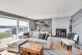 Moses Lake Retreat w/ Stunning Outdoor Oasis!