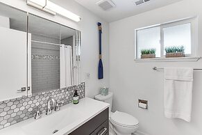 Moses Lake Retreat w/ Stunning Outdoor Oasis!