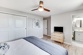 Moses Lake Retreat w/ Stunning Outdoor Oasis!