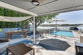 Moses Lake Retreat w/ Stunning Outdoor Oasis!