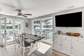 Moses Lake Retreat w/ Stunning Outdoor Oasis!