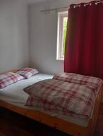 Arctic Paradise - 4 Bedroom Apartment in Tromso