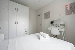 Ariadne Nilie Hospitality MGMT