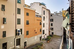 Colour and Comfort in the City Centre by Wonderful Italy