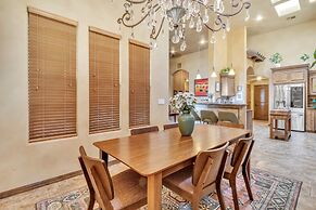 Relax & Rejuvenate: Pool, Sauna & Gym 3 Bedroom Home by RedAwning