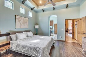 Relax & Rejuvenate: Pool, Sauna & Gym 3 Bedroom Home by RedAwning